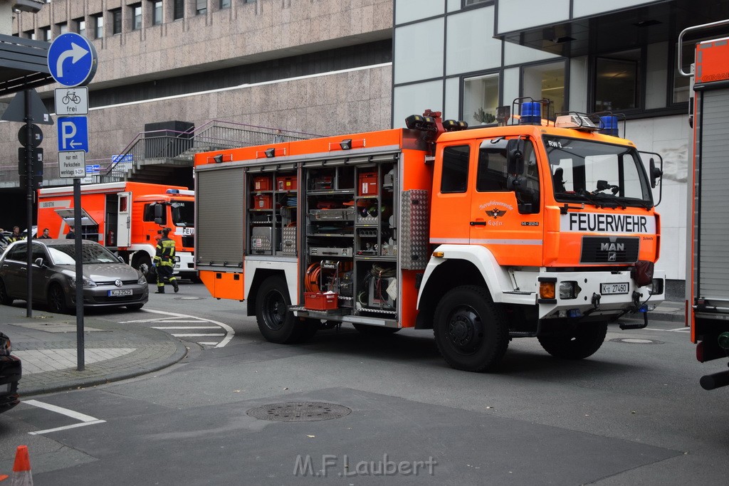 Feuer 2 WDR Koeln Altstadt Nord An der Rechtschule P066.JPG - Miklos Laubert